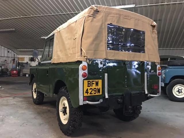 Land Rover® Series 3 *Ex-Military Ragtop* (BFW)