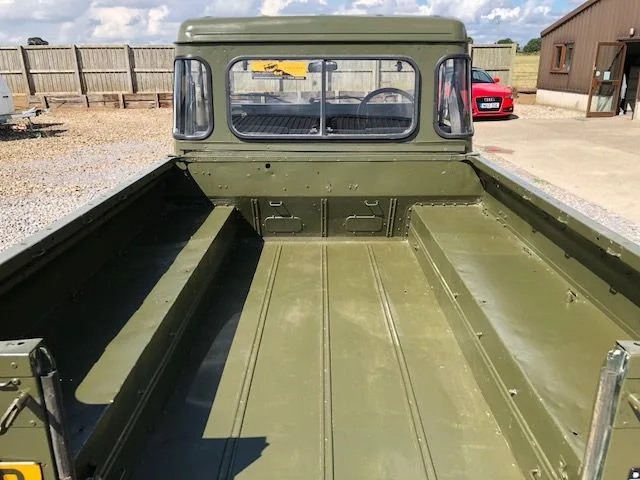 Land Rover ® 110 Truck Cab *Ex-Military* (JWP)