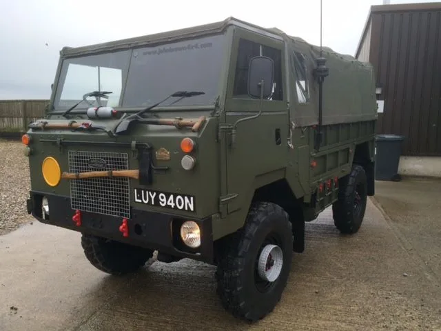 Land Rover ® 101 Forward Control GS *The Diecast Model* (LUY)