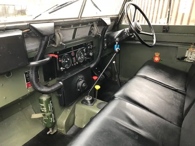 Land Rover ® Lightweight in Drab Olive (1984)
