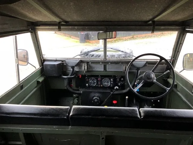 Land Rover ® Lightweight in Drab Olive (1984)