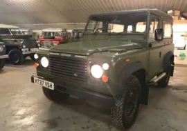 Land Rover ® 90 in Drab Olive (VSH)