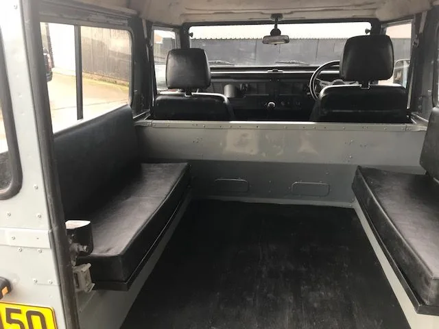 Land Rover ® 90  *Matching Numbers - USA Exportable* (HAE)