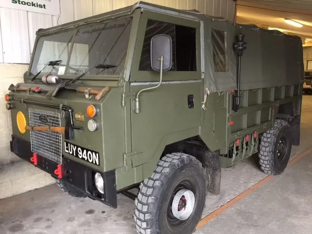 Land Rover ® 101 Forward Control GS *The Diecast Model* (LUY)