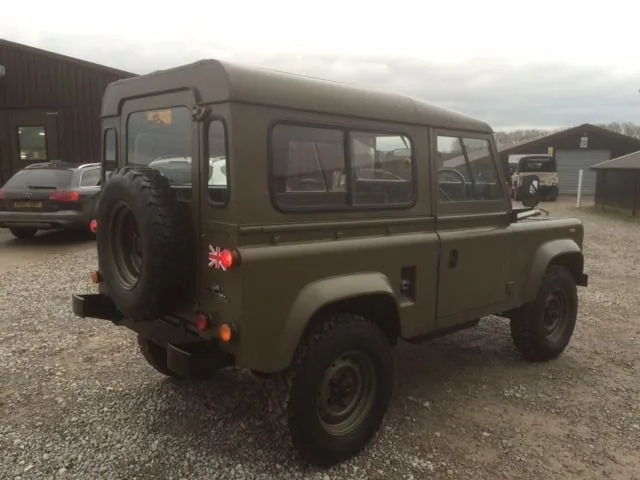 Land Rover® 90 * Low Mileage and Power Steering*