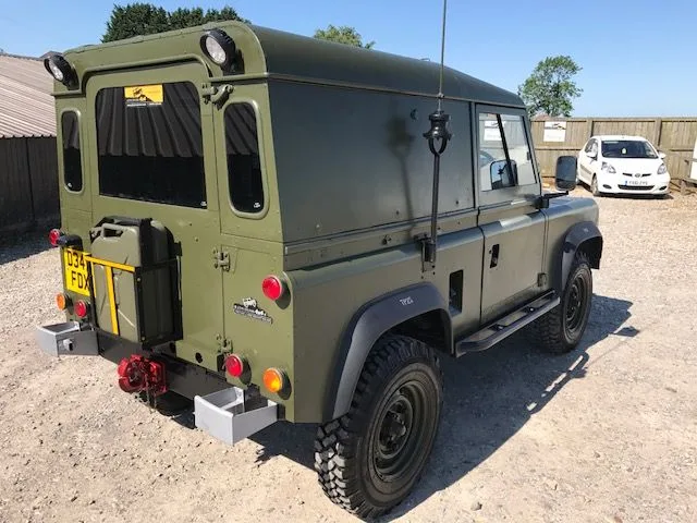 Land Rover® 90 in Nato Green (FDX) *Ex-Military*