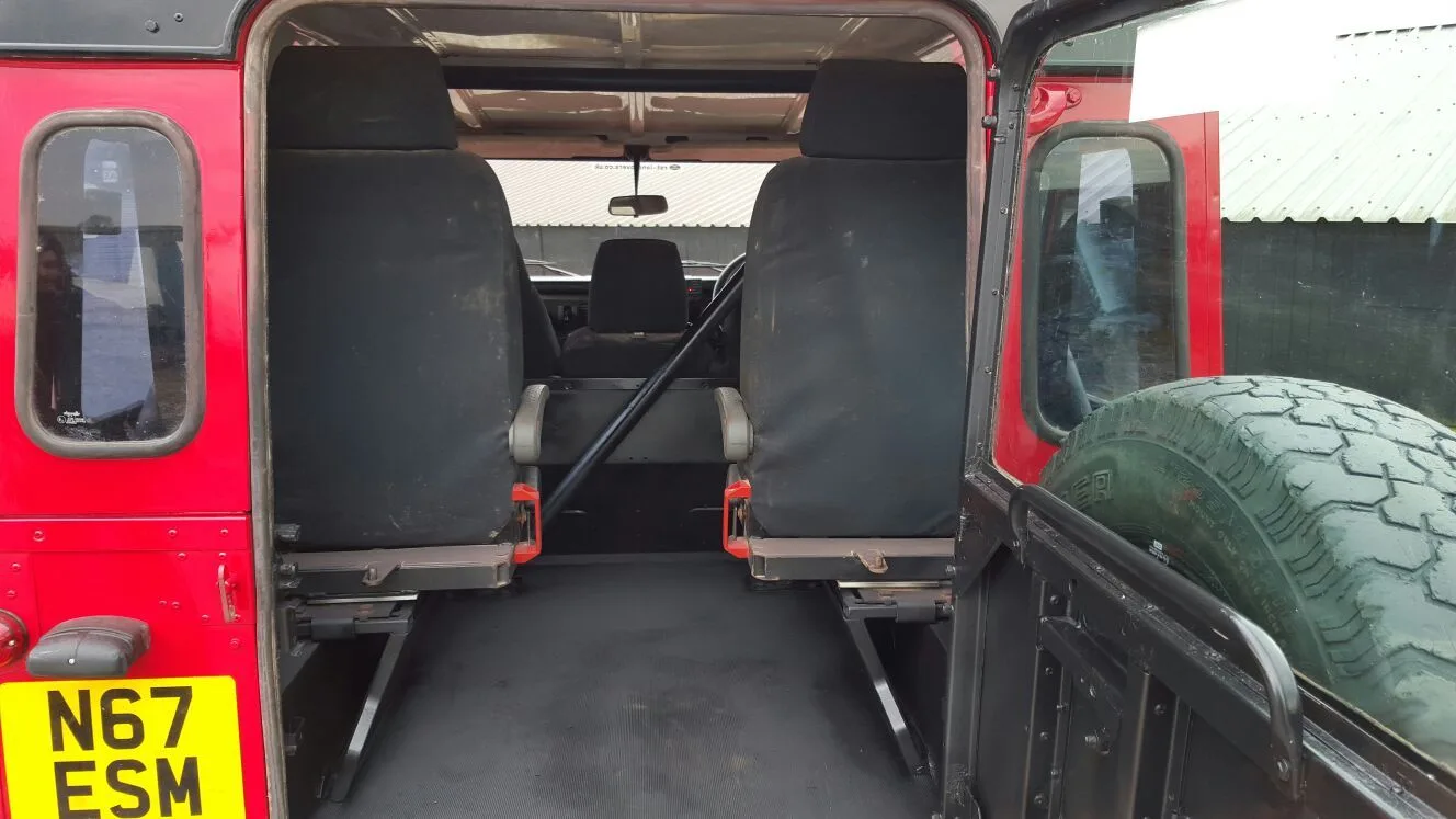 Land Rover® 90 *Famous* (ESM)