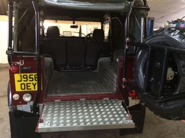 Land Rover® 90 in Masai Red (1991)