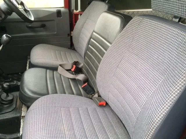 Land Rover® 90 in Masai Red (1991)