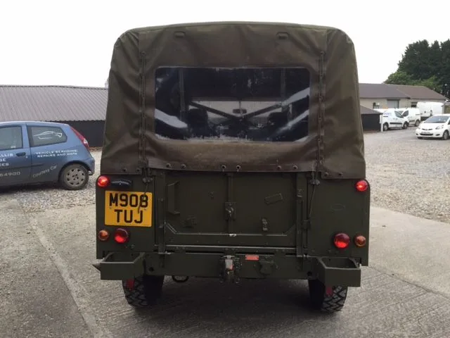 Land Rover® 110 Tithonus LHD (TUJ)