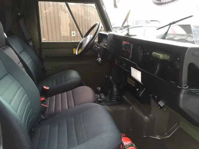 Land Rover® 110 Tithonus LHD (TUJ)