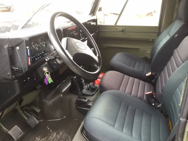 Land Rover® 110 Tithonus LHD (TUJ)