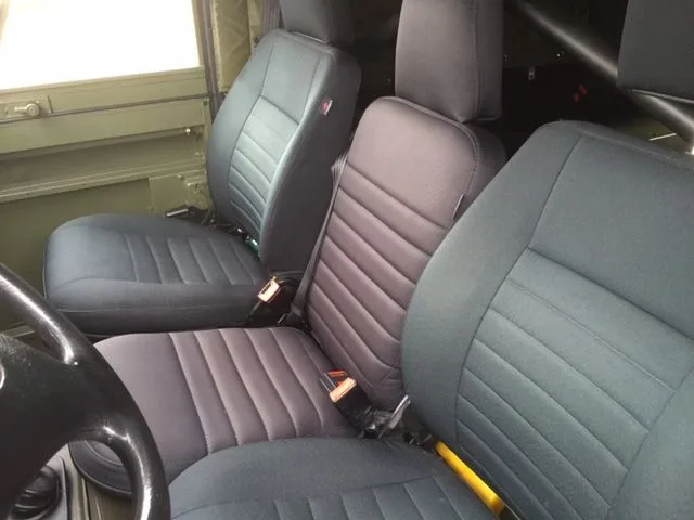 Land Rover® 110 Tithonus LHD (TUJ)