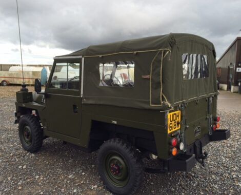Land Rover® Lightweight, in Drab Olive (1981 /2001)