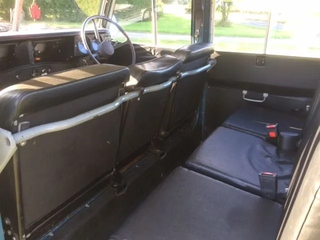 Land Rover® 109 Station Wagon *Galvanised Chassis* (XAT)
