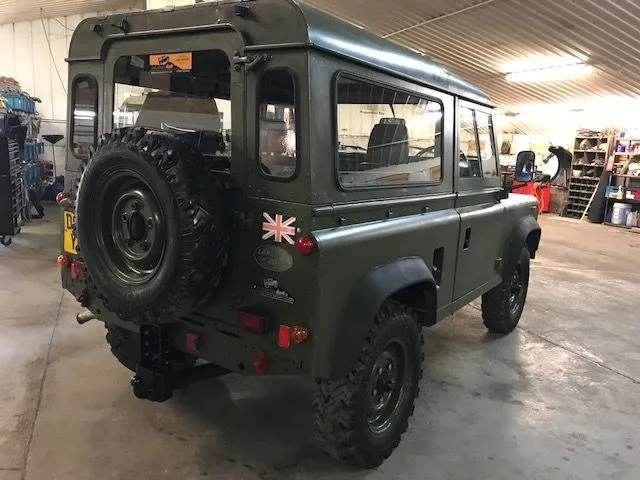 Land Rover ® 90 *Ex-Military* (YCH)