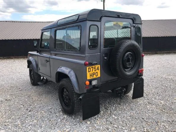 Land Rover ® 90 *Petrol - Exportable* (HPO)