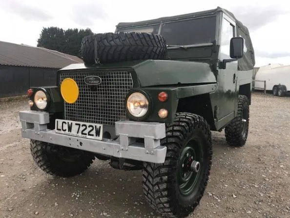 Land Rover® Lightweight in Drab Olive (1981)
