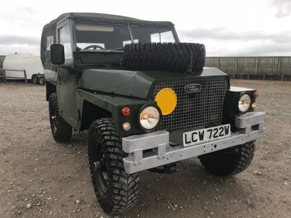 Land Rover® Lightweight in Drab Olive (1981)