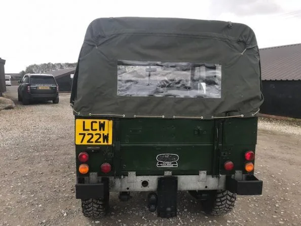 Land Rover® Lightweight in Drab Olive (1981)