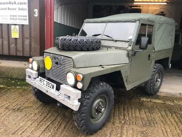 Land Rover® Lightweight *High Specification* (RFC)