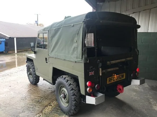 Land Rover® Lightweight *High Specification* (RFC)