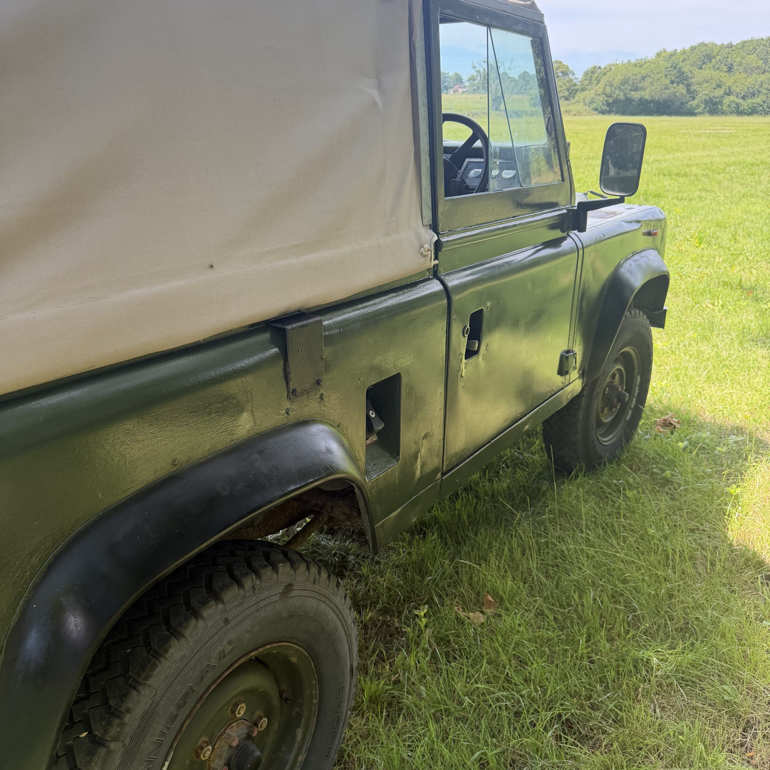 Land Rover® 90 *Galv Bulkhead Rebuild - 7 Seater* (RYD)
