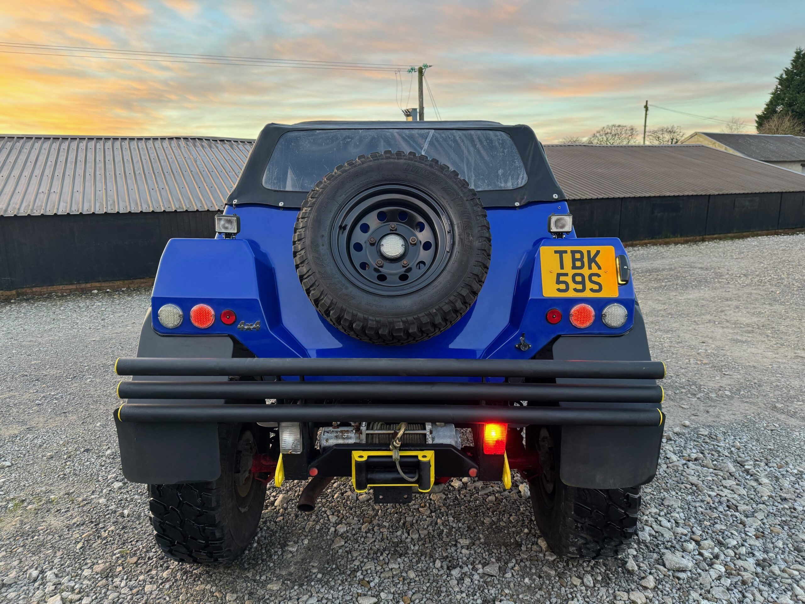 Land Rover® DAKAR 4x4 *CarPlay & Android Auto* (TBK)