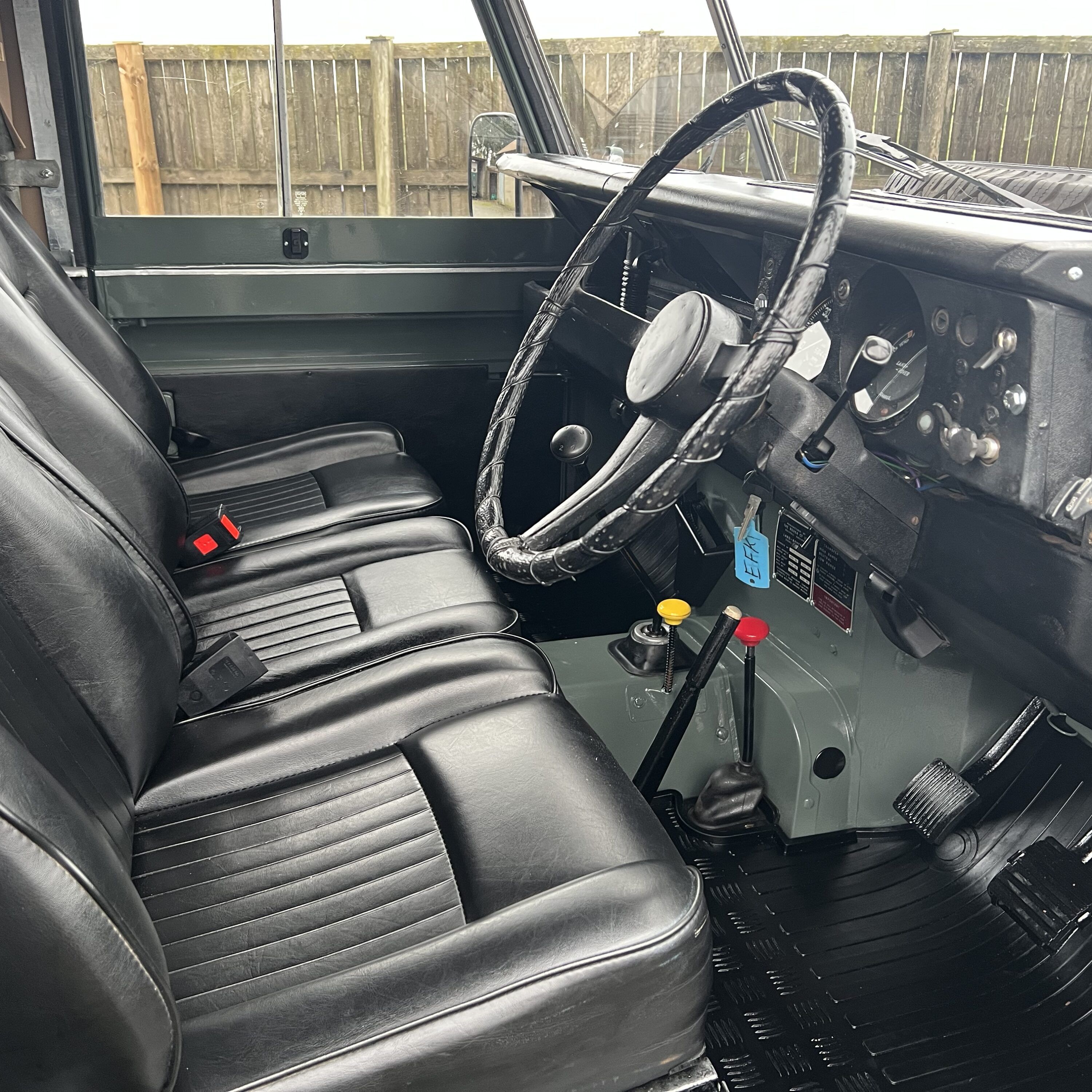 Land Rover® Series 3 *Deluxe Interior* (EFK)