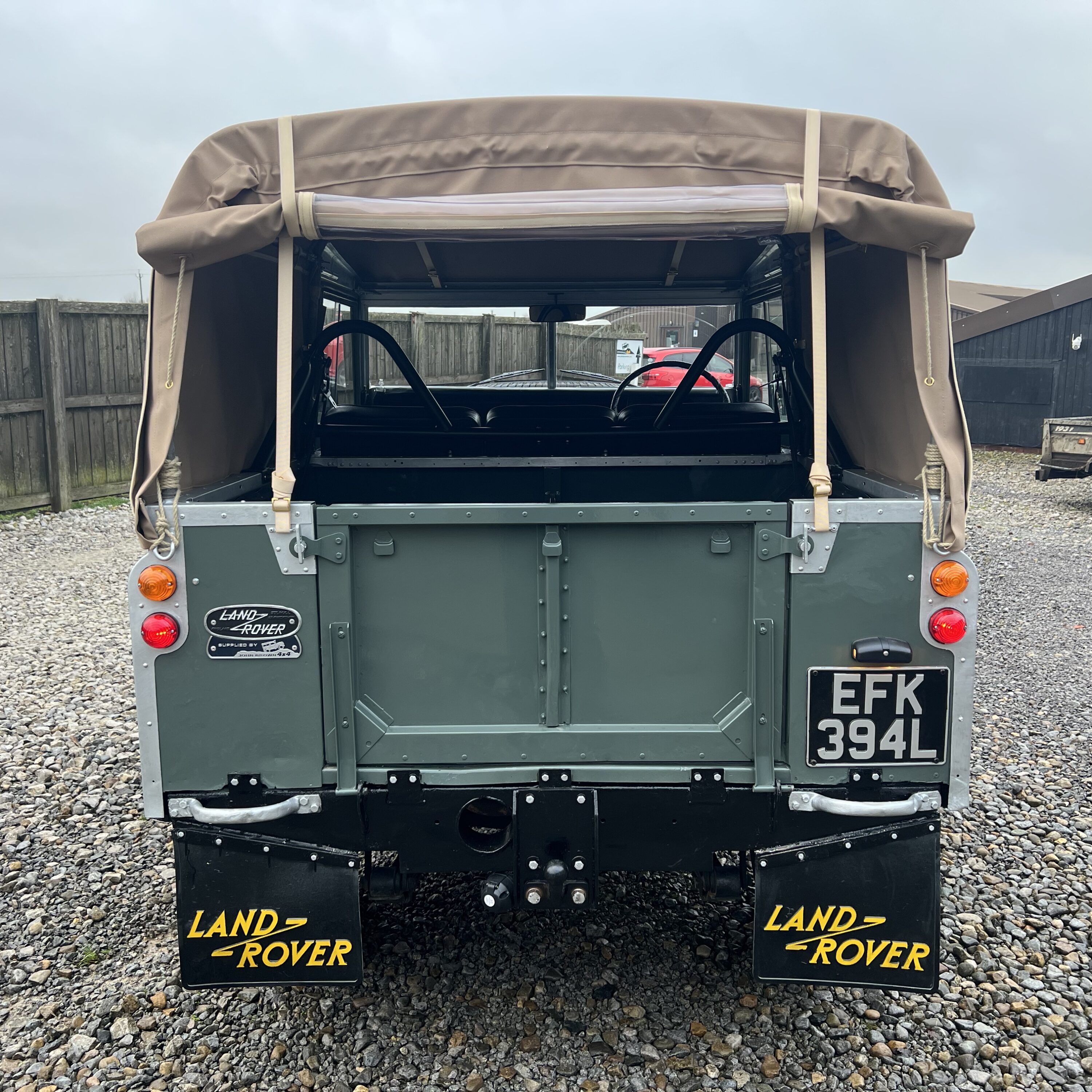 Land Rover® Series 3 *Deluxe Interior* (EFK)