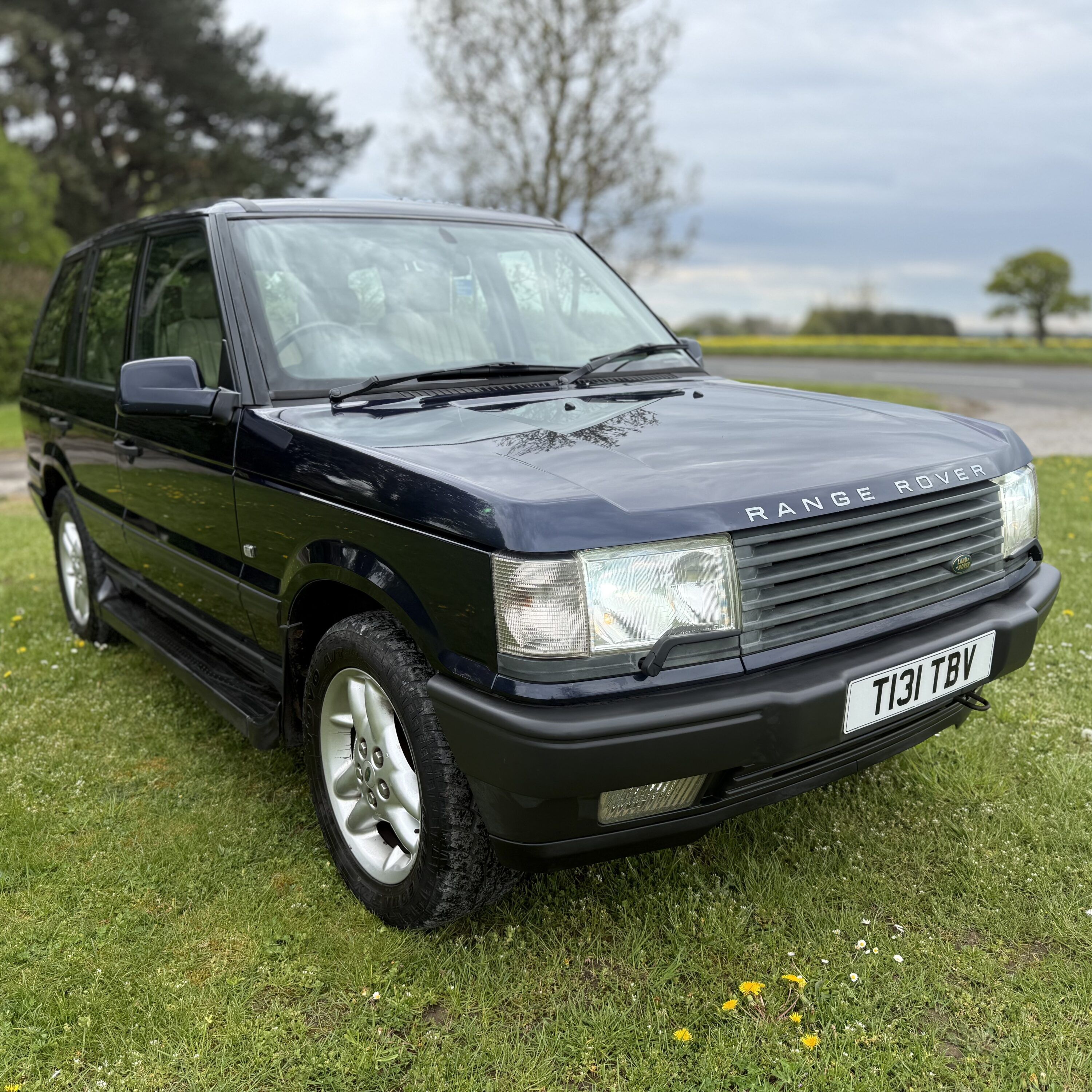 Land Rover® Range Rover P38 *4.6L V8 HSE – High Spec* (TBV)