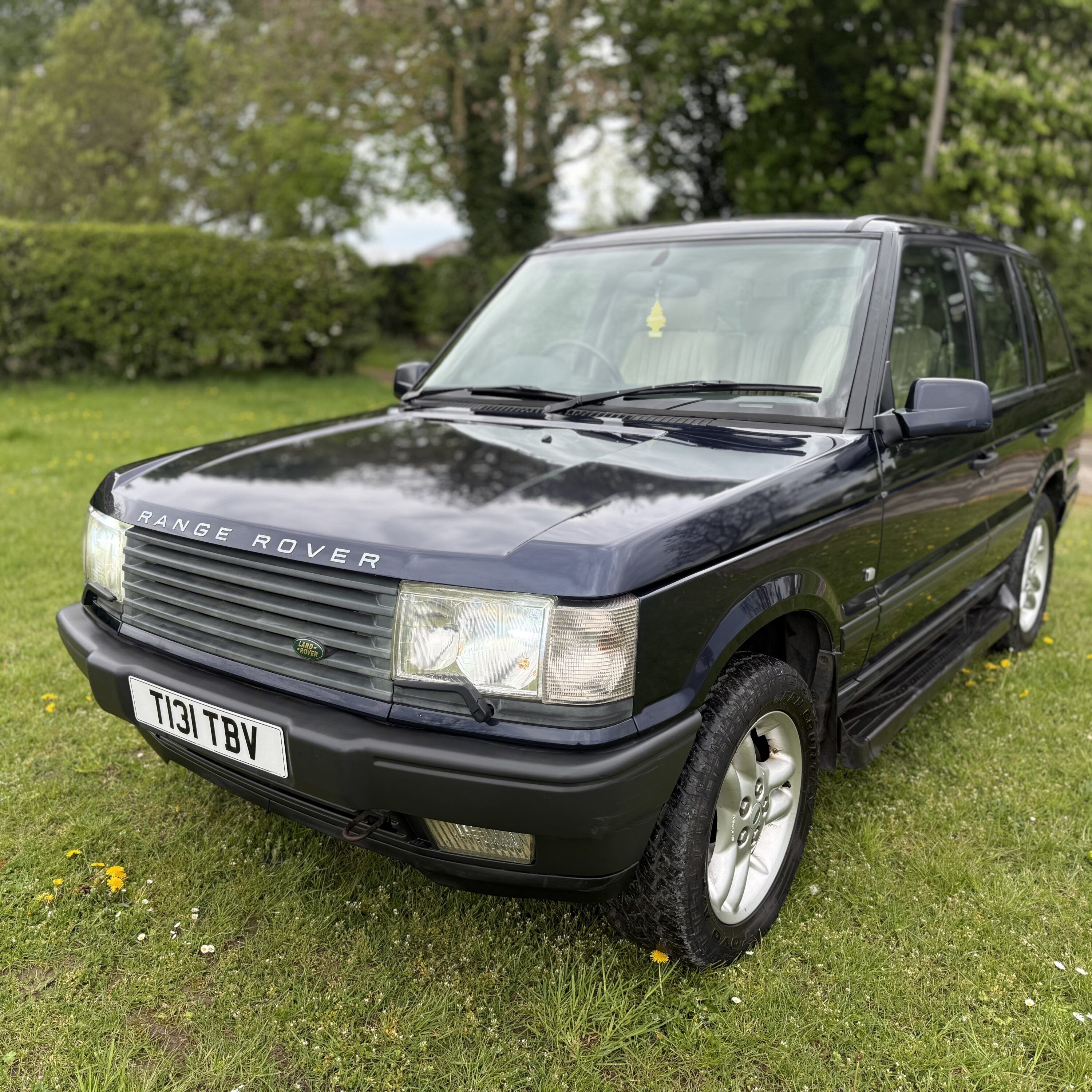 Land Rover® Range Rover P38 *4.6L V8 HSE – High Spec* (TBV)
