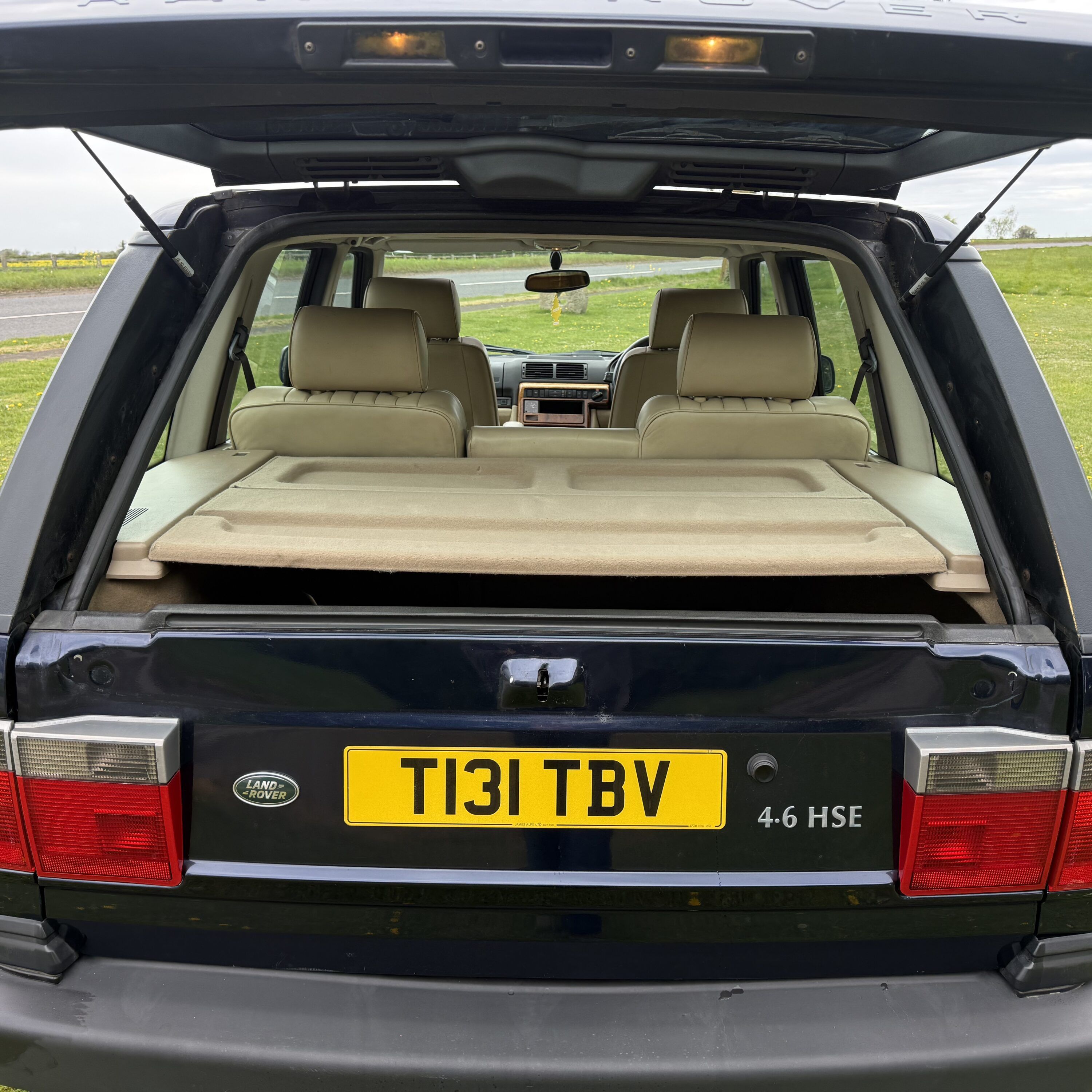 Land Rover® Range Rover P38 *4.6L V8 HSE – High Spec* (TBV)