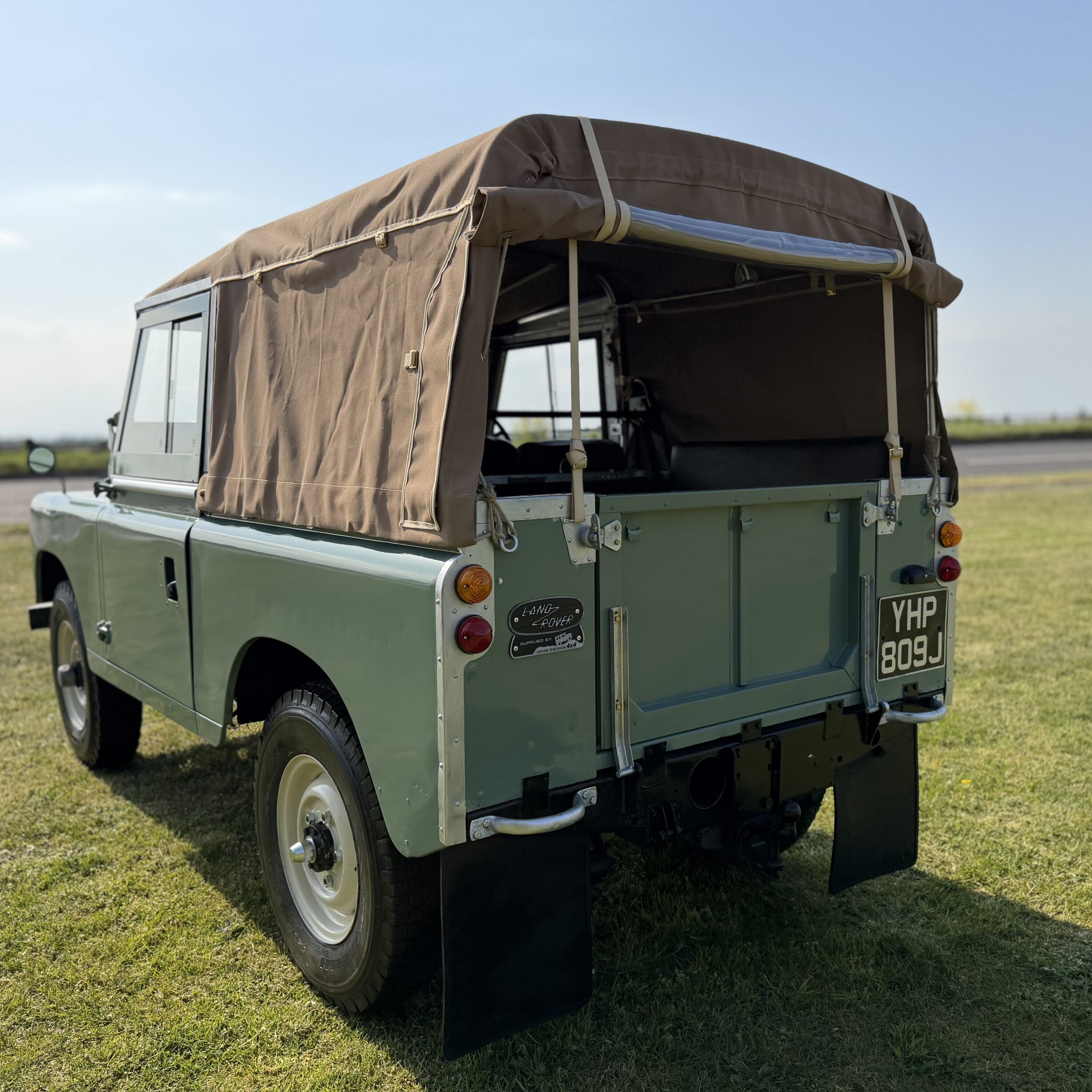 Land Rover® Series 2a *MOT & Tax Exempt - 7 Seater & Deluxe Interior ...