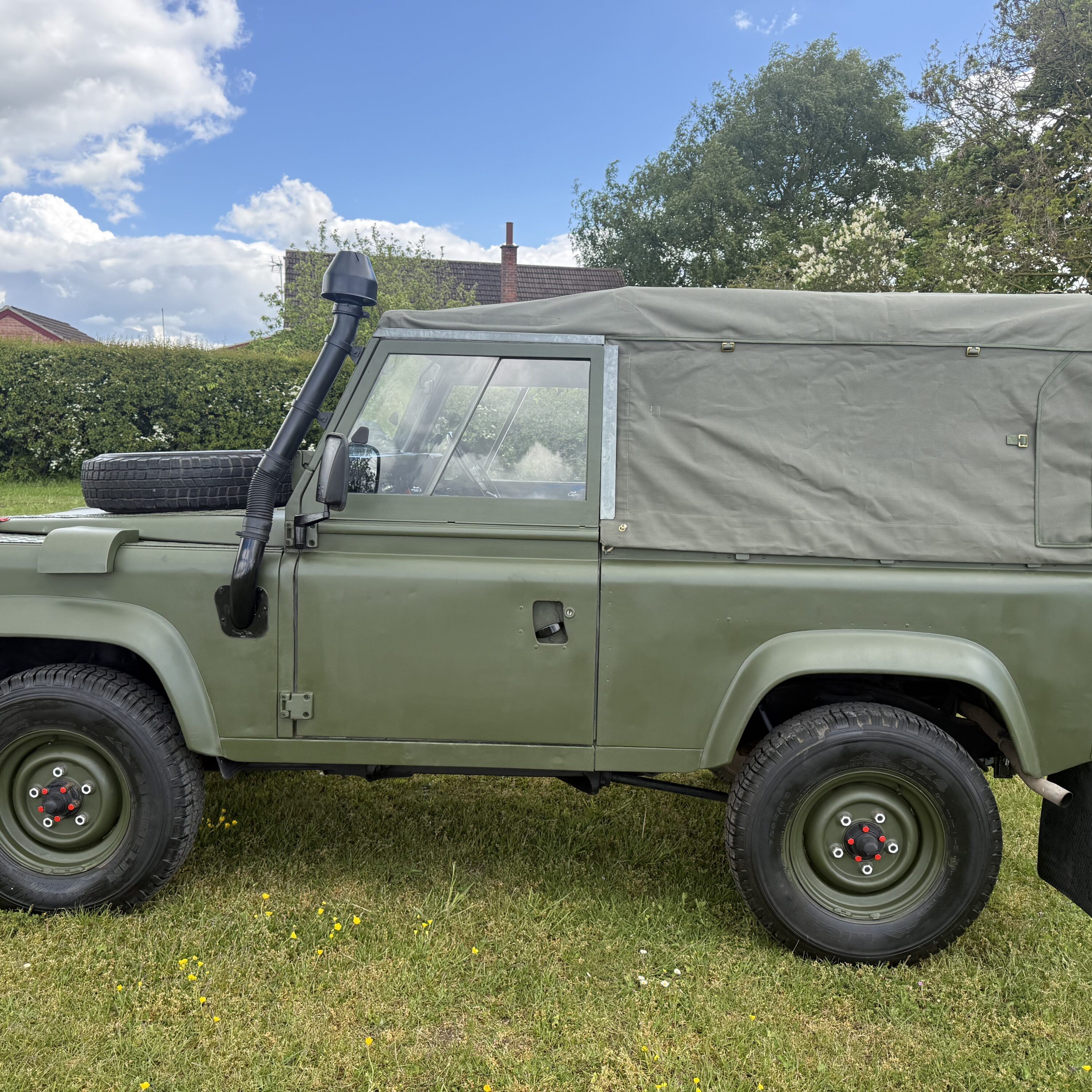 Land Rover®️ 90 *Imminent Tax & MOT Exemption* (XLM)