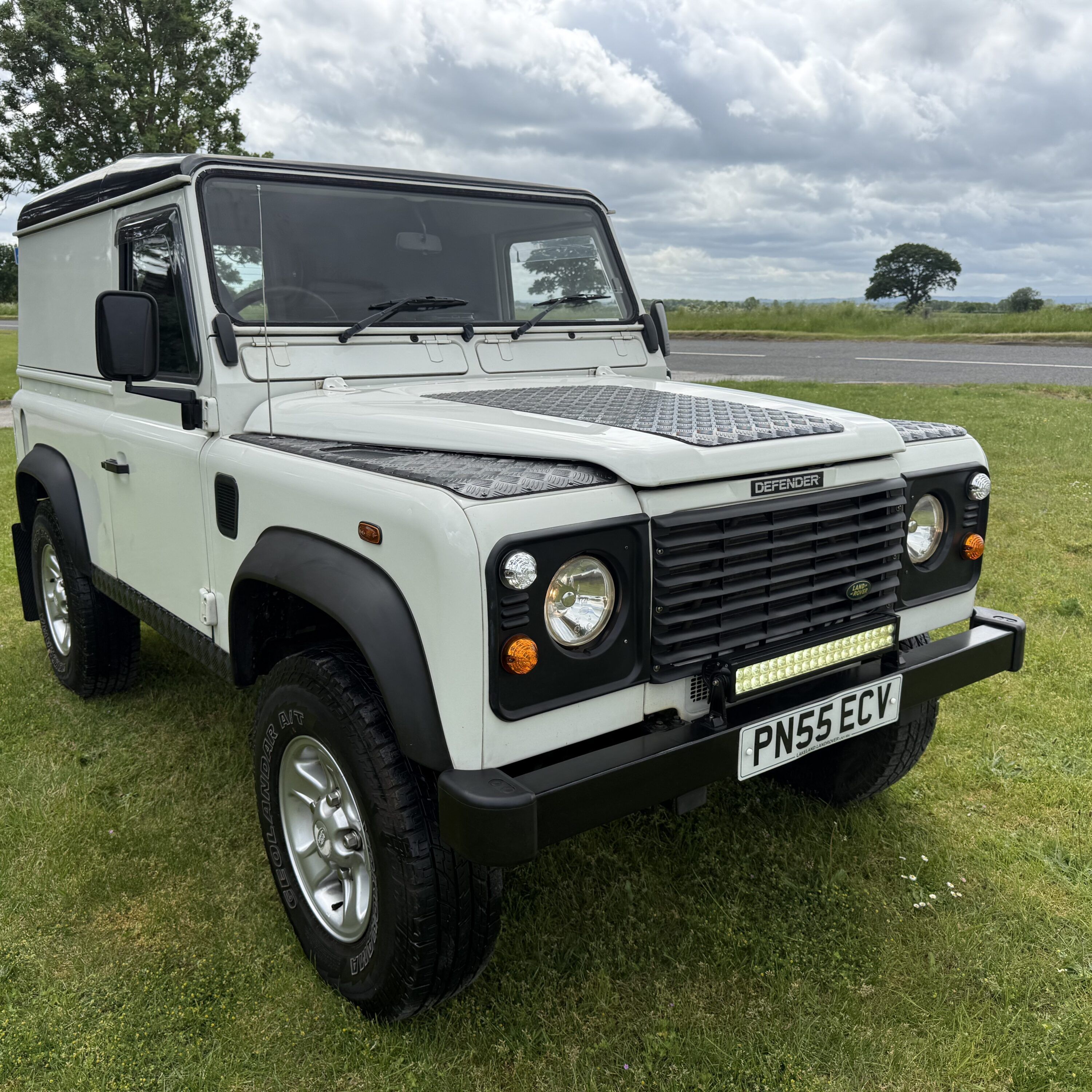 Land Rover® Defender 90 *Low Mileage TD5* (ECV)