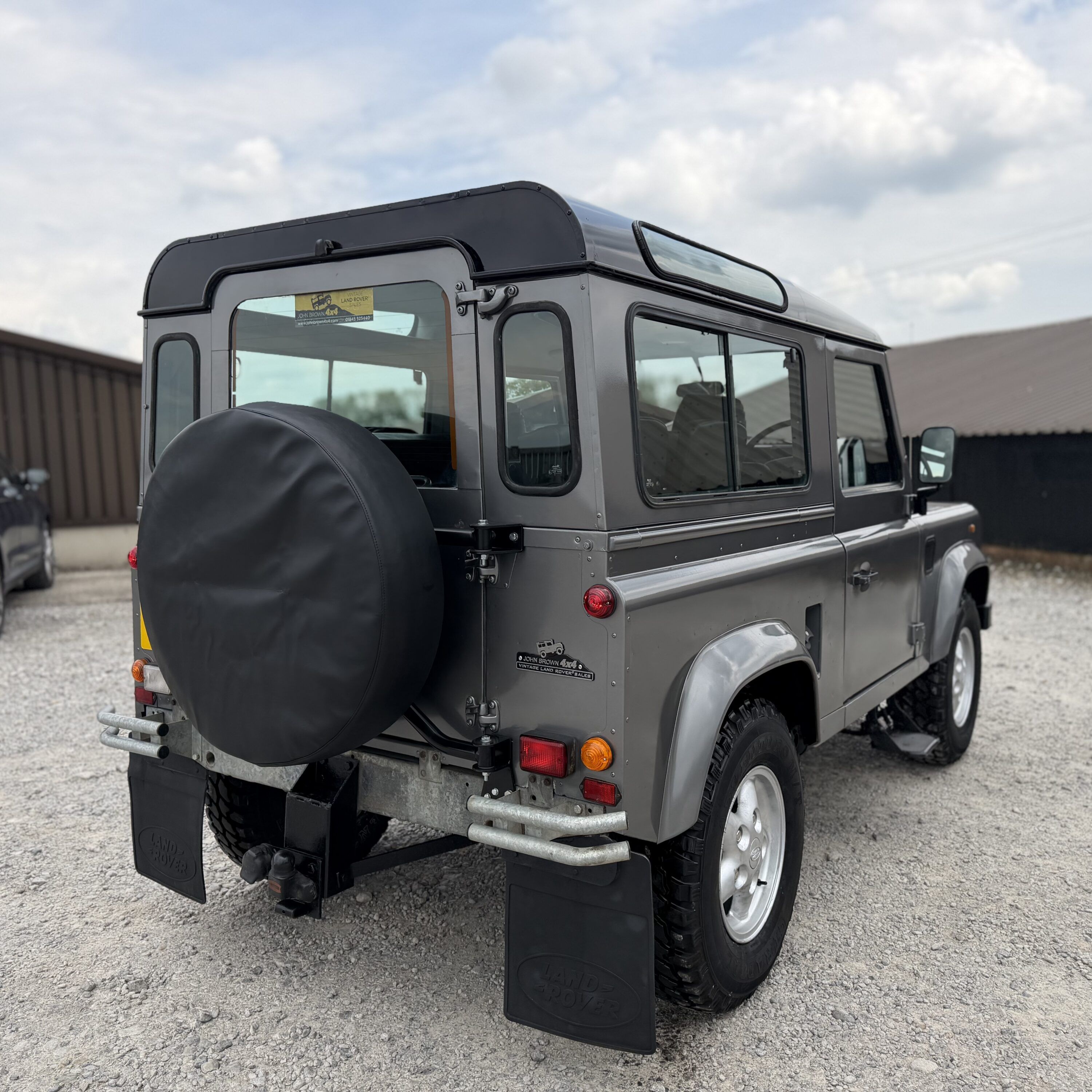Land Rover® Defender 90 *Incredible Spec - Galv Chassis Station Wagon* (MGM)