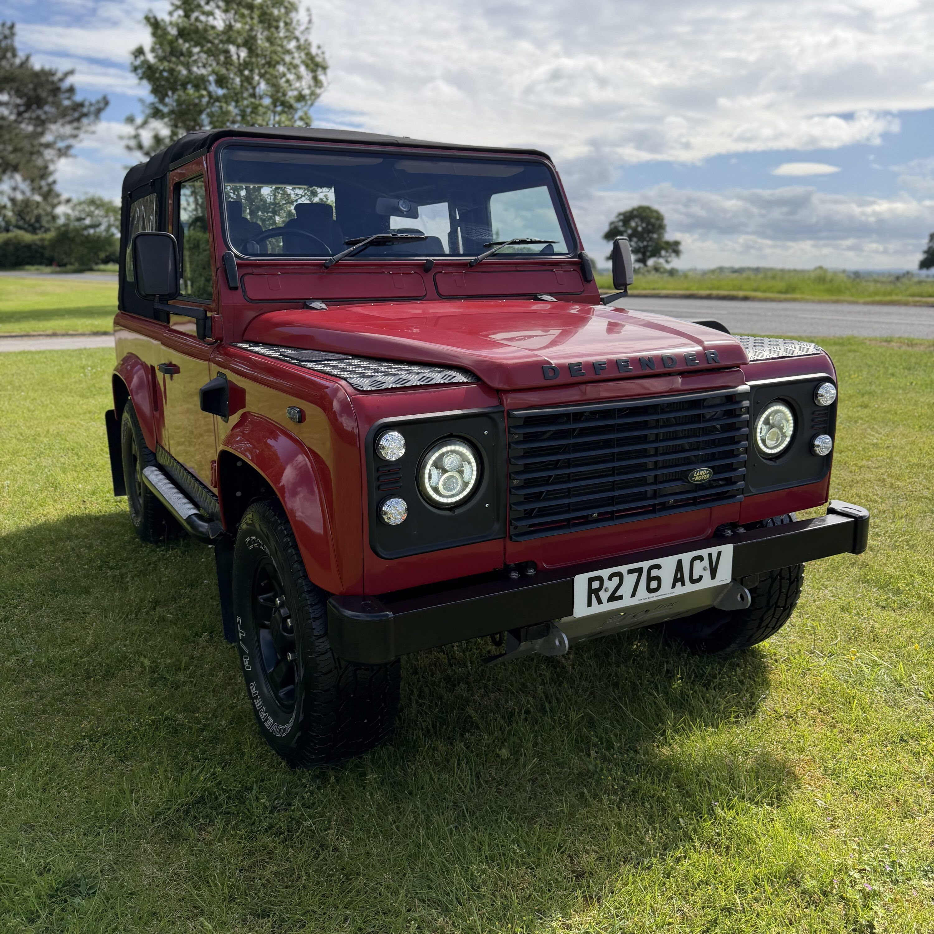 Land Rover® Defender 90 *300TDI Ragtop -HIGH SPEC* (ACV)