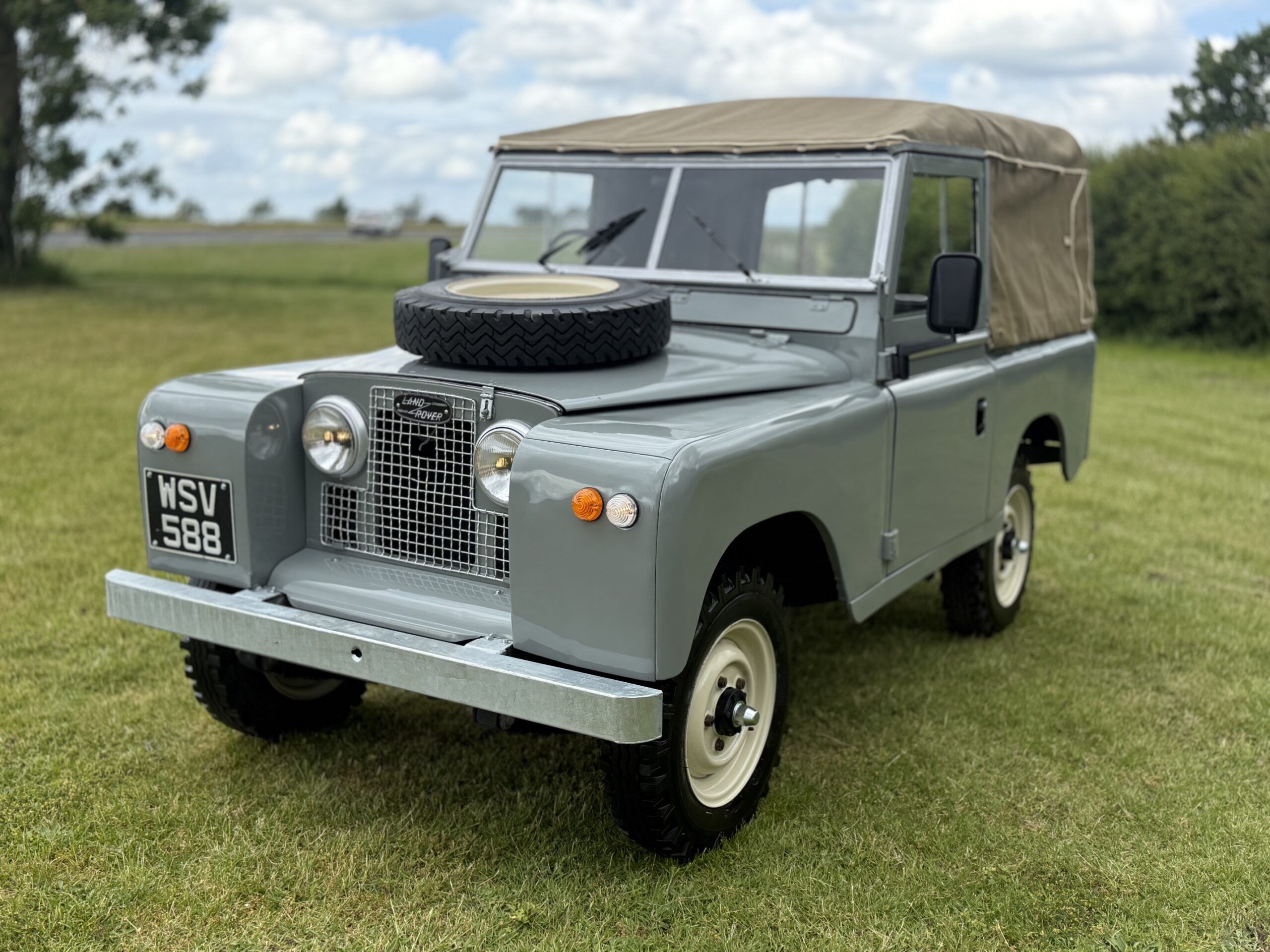 Land Rover® Series 2 *Galvanised Chassis - 7 Seater* (WSV)