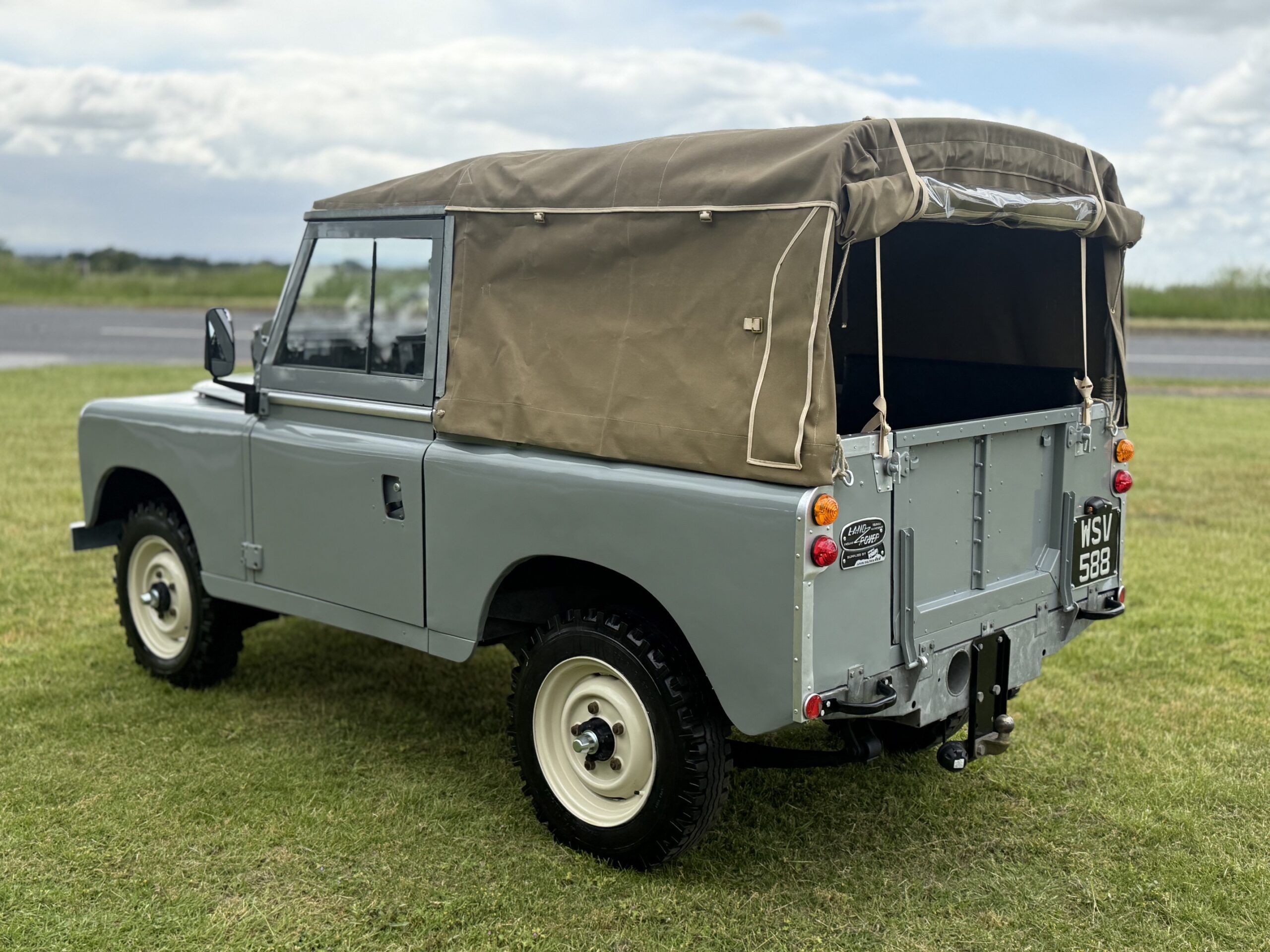 Land Rover® Series 2 *Galvanised Chassis - 7 Seater* (WSV)