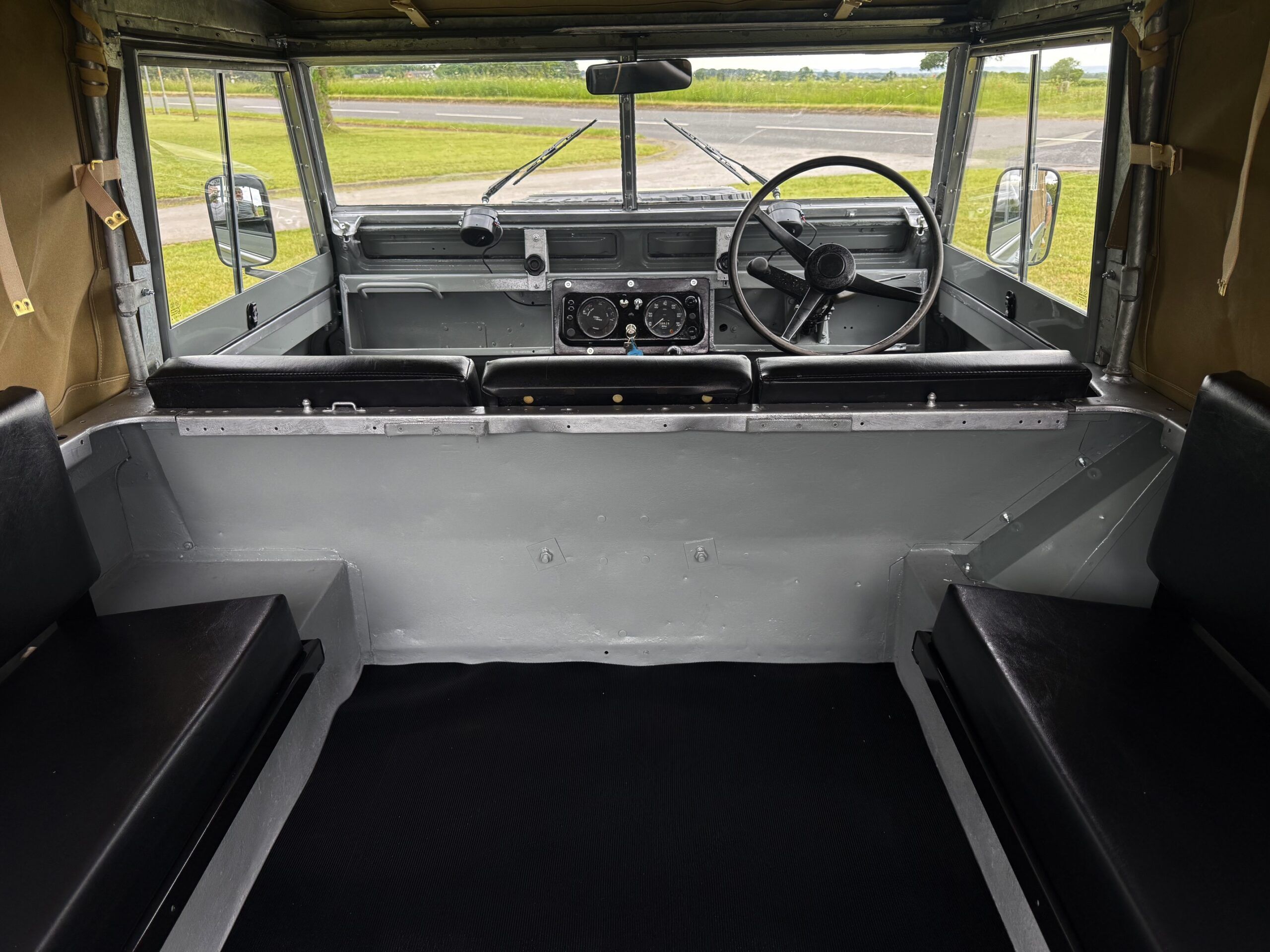 Land Rover® Series 2 *Galvanised Chassis - 7 Seater* (WSV)