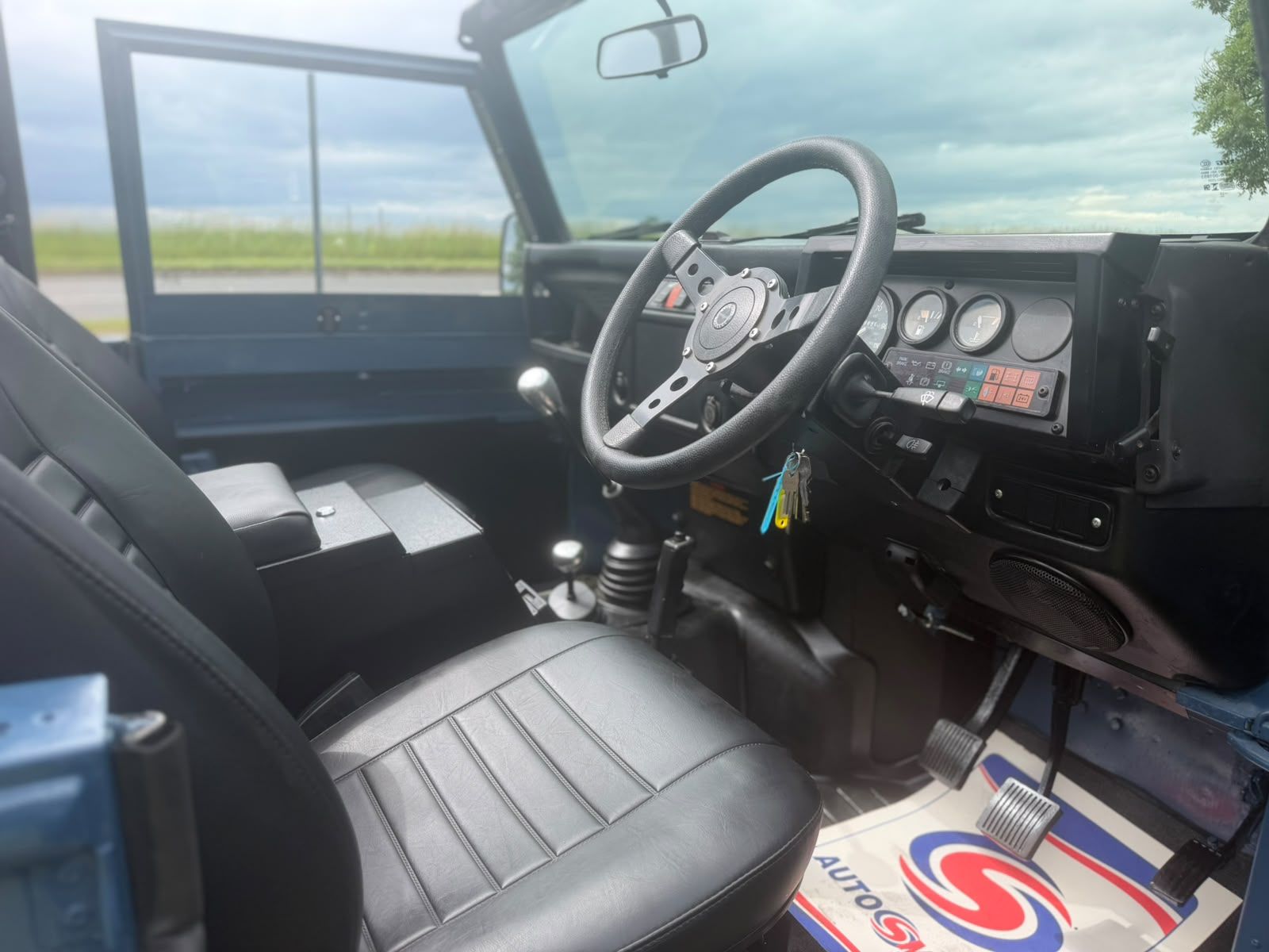 Land Rover® Defender 90 *Galv Chassis 200TDI* (LFO)