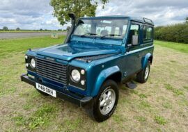 Land Rover® Defender 90 *300TDI County Station Wagon* (ORH)